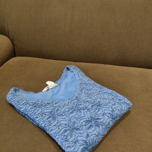 Women's Bell Sleeve Blouse - Picture 4 of 4